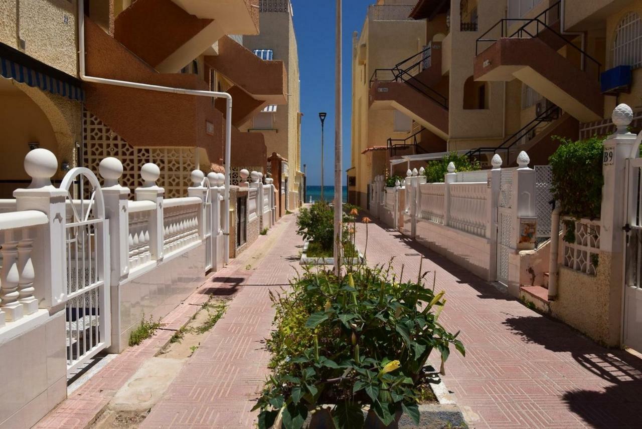 34 Retro Beach House - Alicante Real Estate Torrevieja Exterior photo